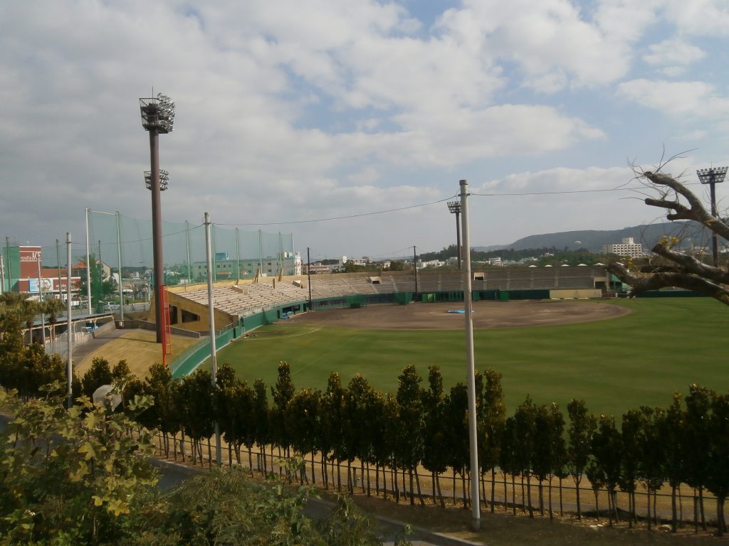 名護市営球場1